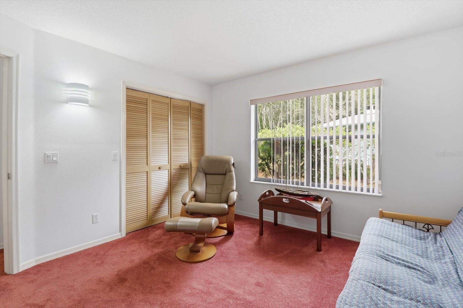 Image 27 of 46 For 22 Mastic Court W