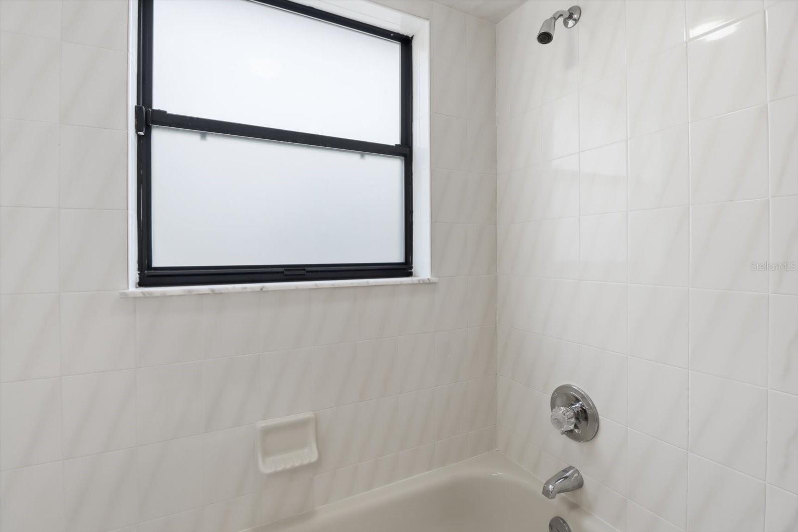 Image 29 of 46 For 22 Mastic Court W