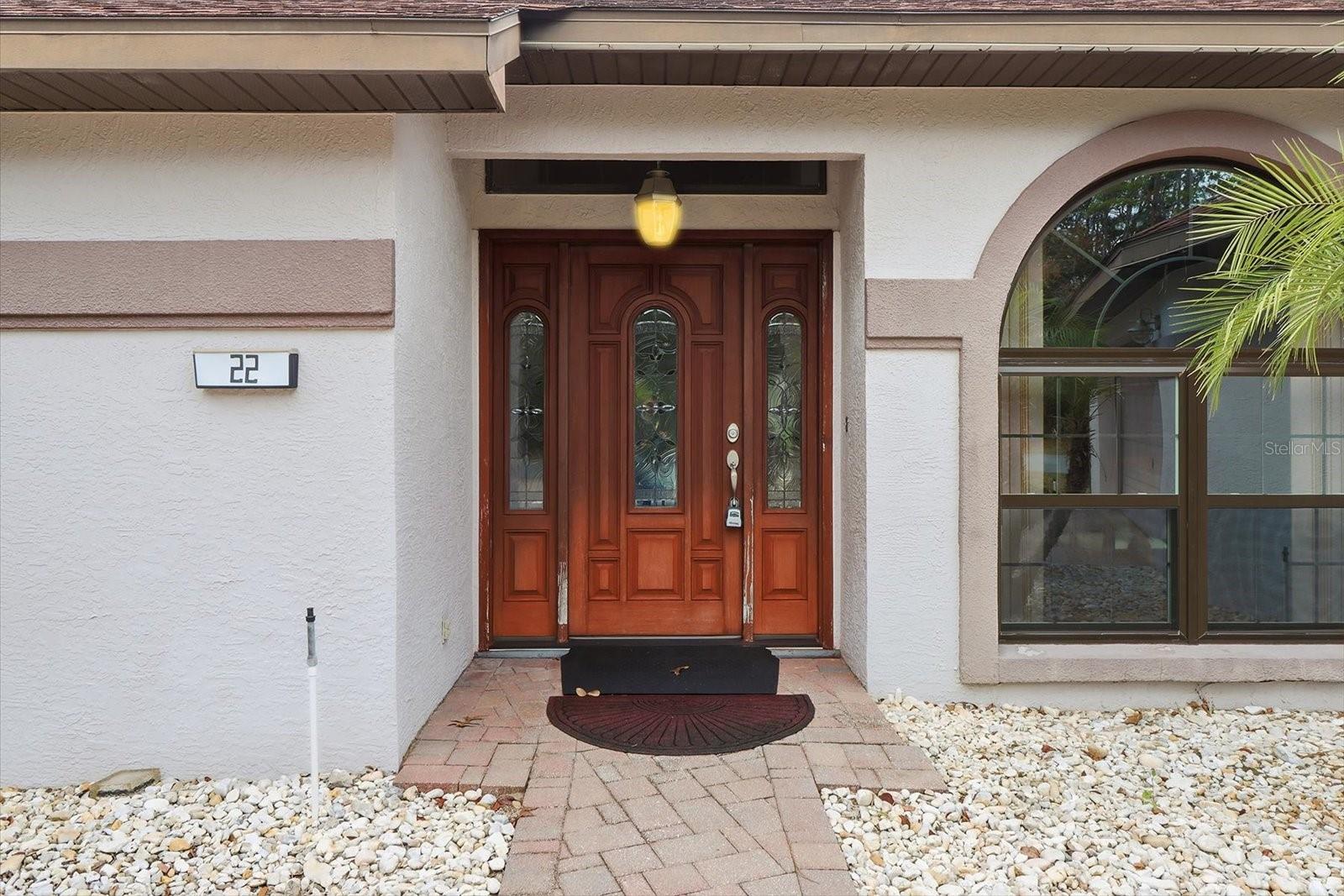 Image 6 of 46 For 22 Mastic Court W