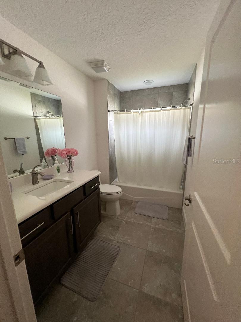 Image 24 of 48 For 10393 Silver Maple Avenue