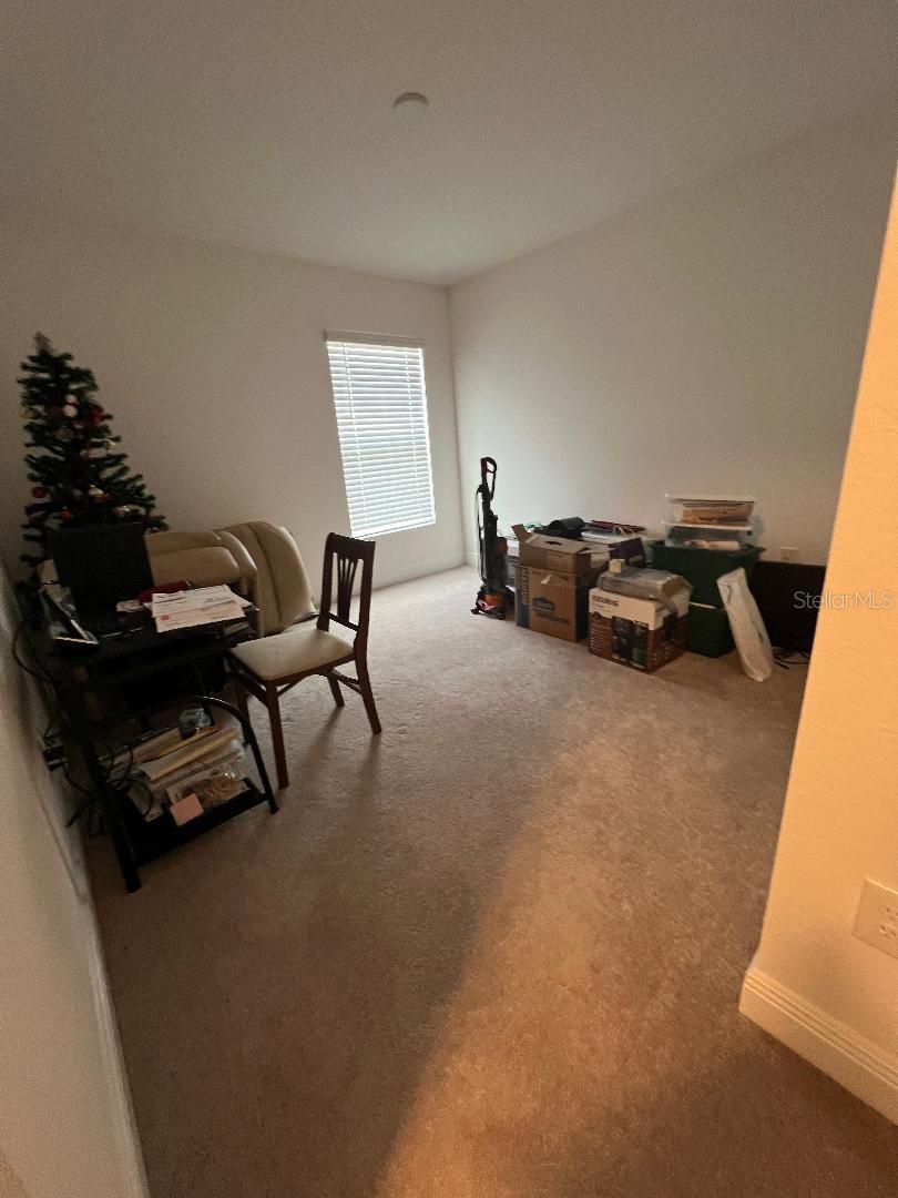 Image 25 of 48 For 10393 Silver Maple Avenue