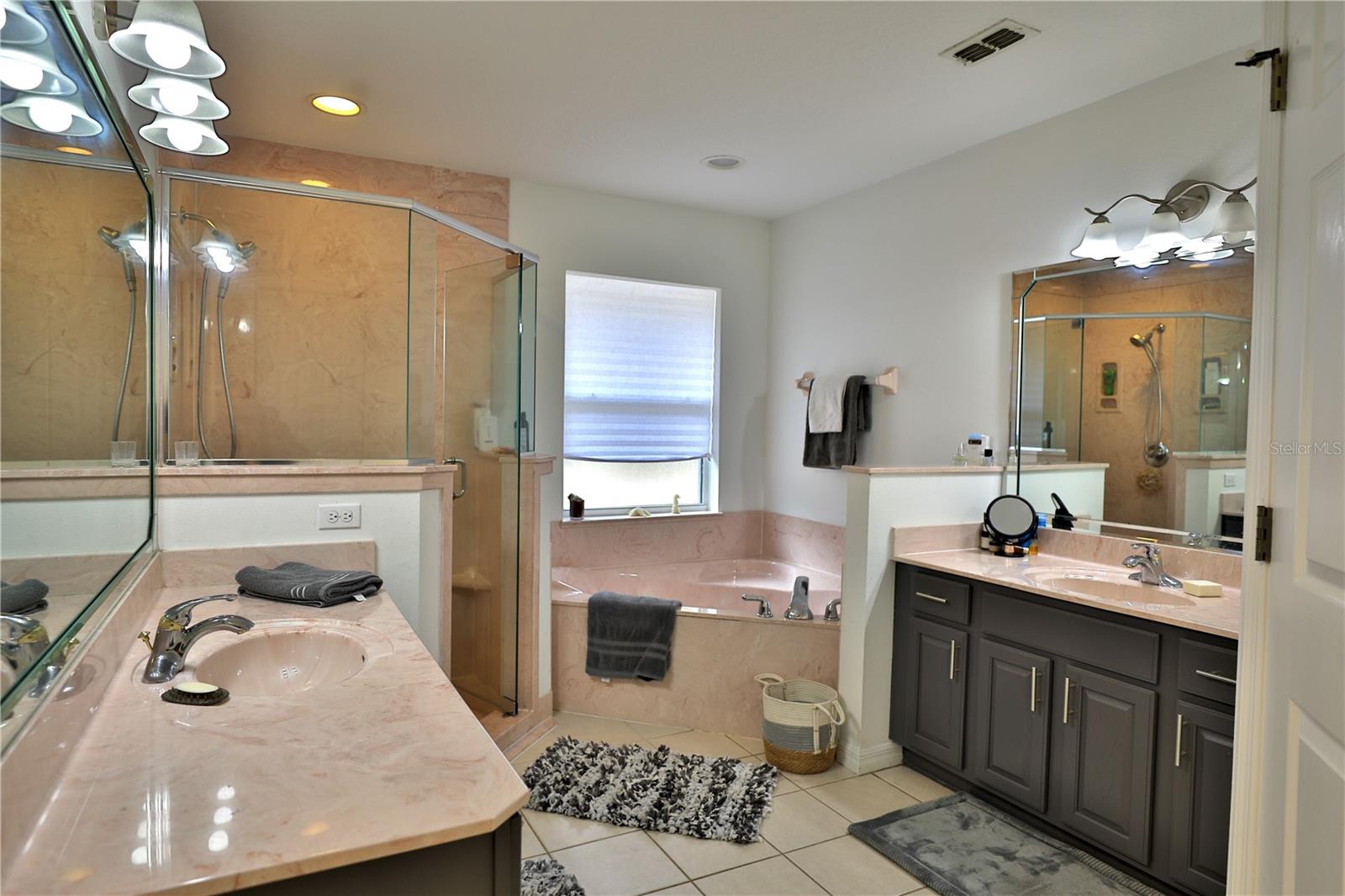 Image 21 of 57 For 20462 36th Street