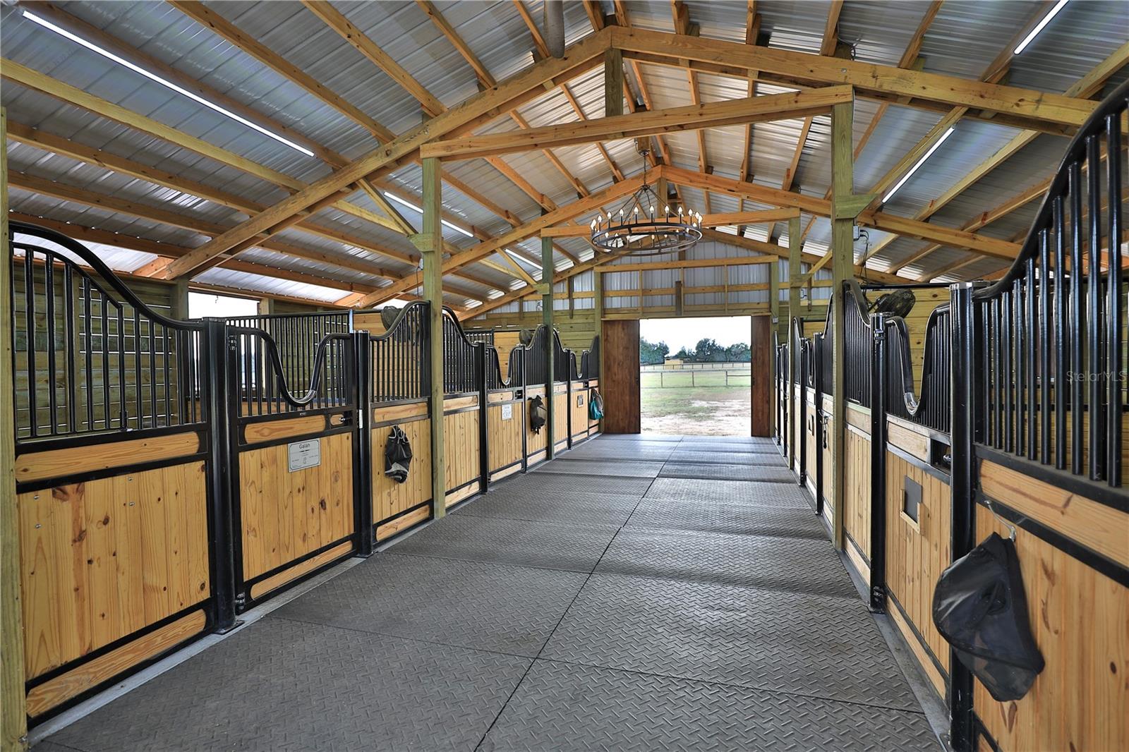 Image 34 of 57 For 20462 36th Street