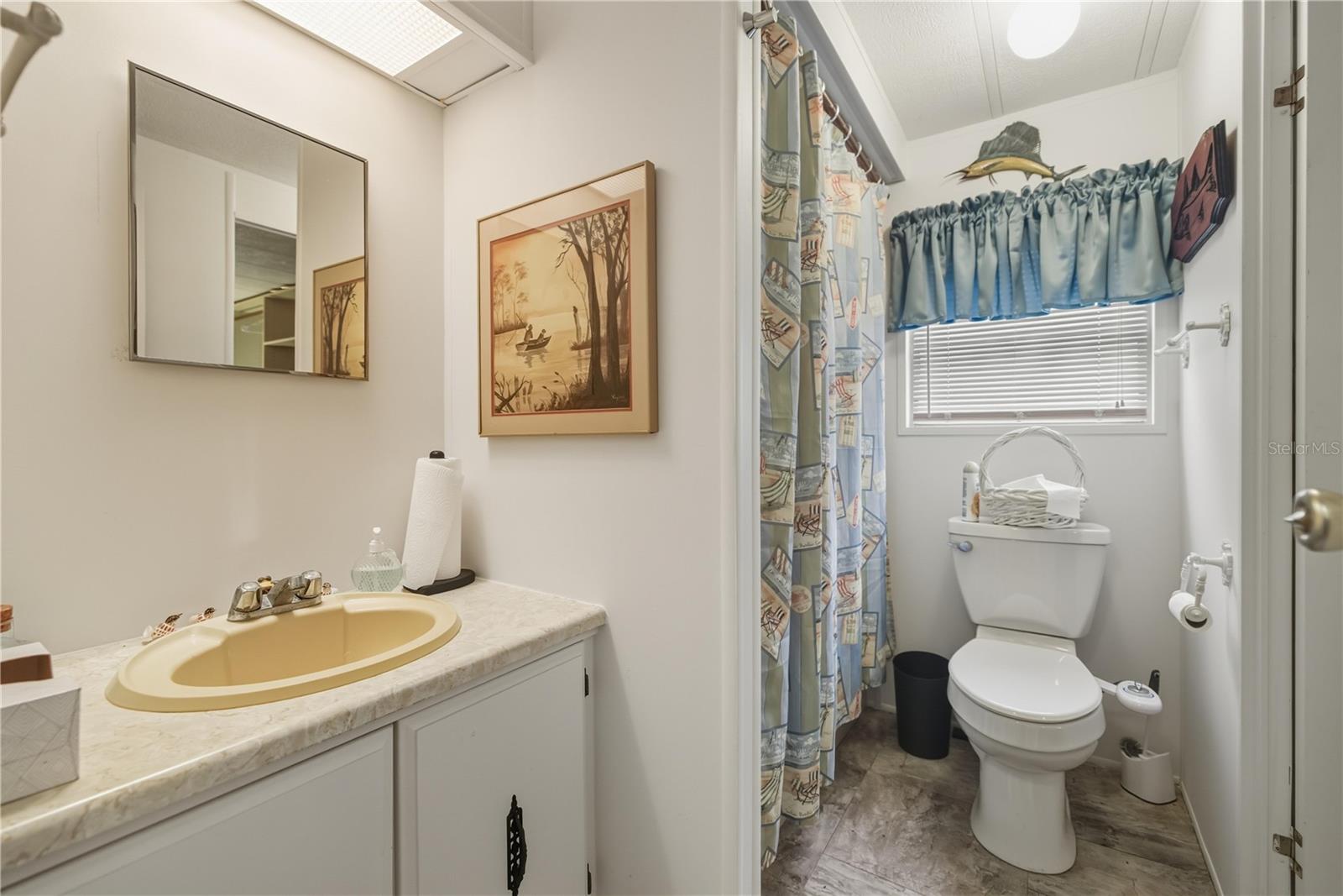 Image 15 of 27 For 11421 Red Pine Court