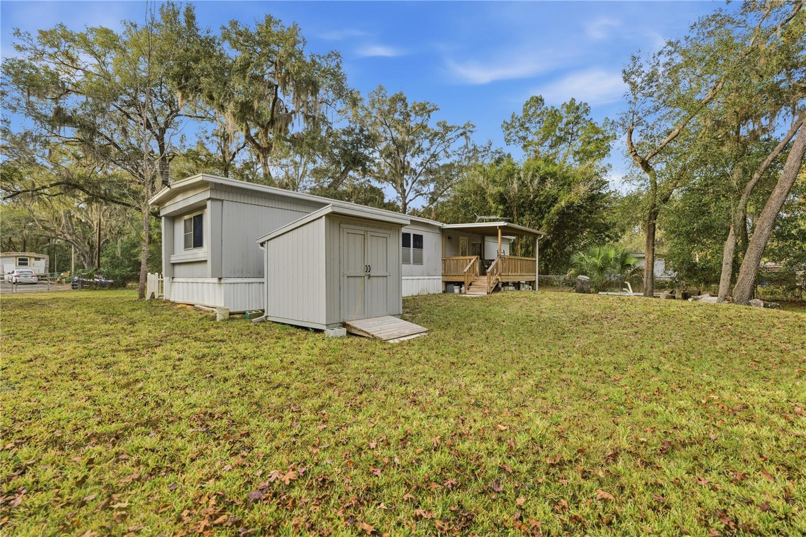 Image 21 of 27 For 11421 Red Pine Court