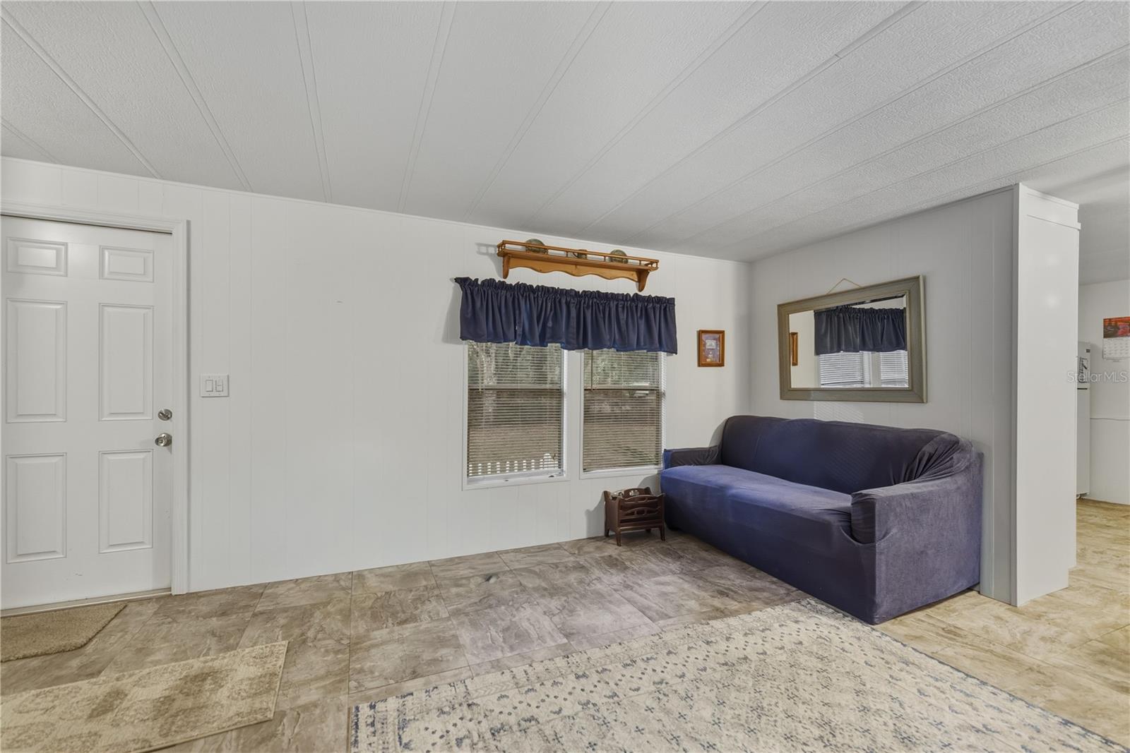 Image 7 of 27 For 11421 Red Pine Court