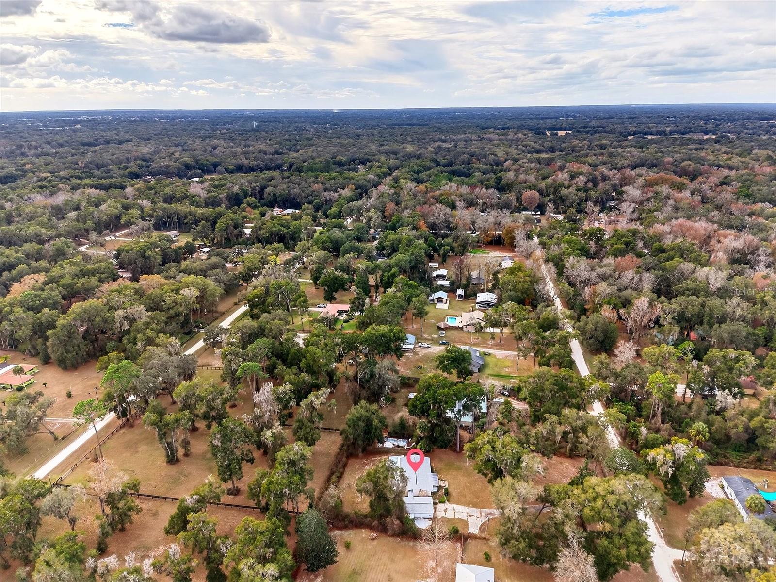 Listing photo id 41 for 4400 139th Lane