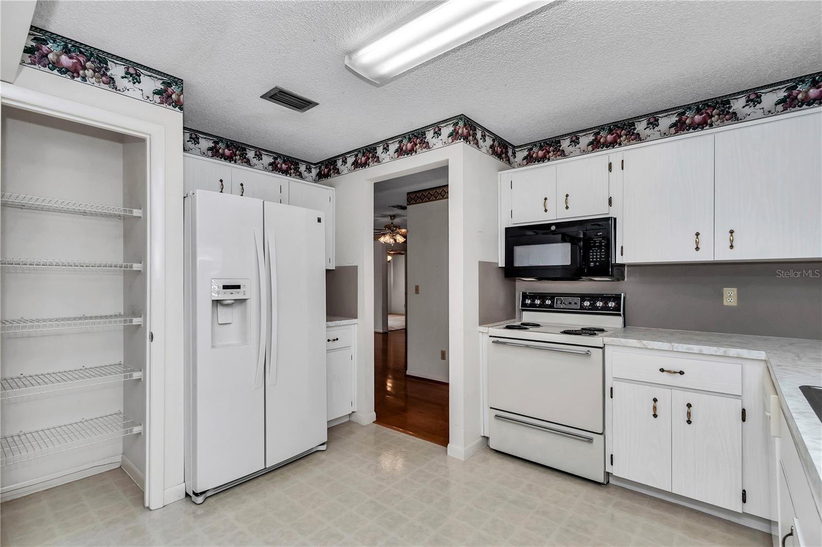 Image 15 of 38 For 8667 97th Street E