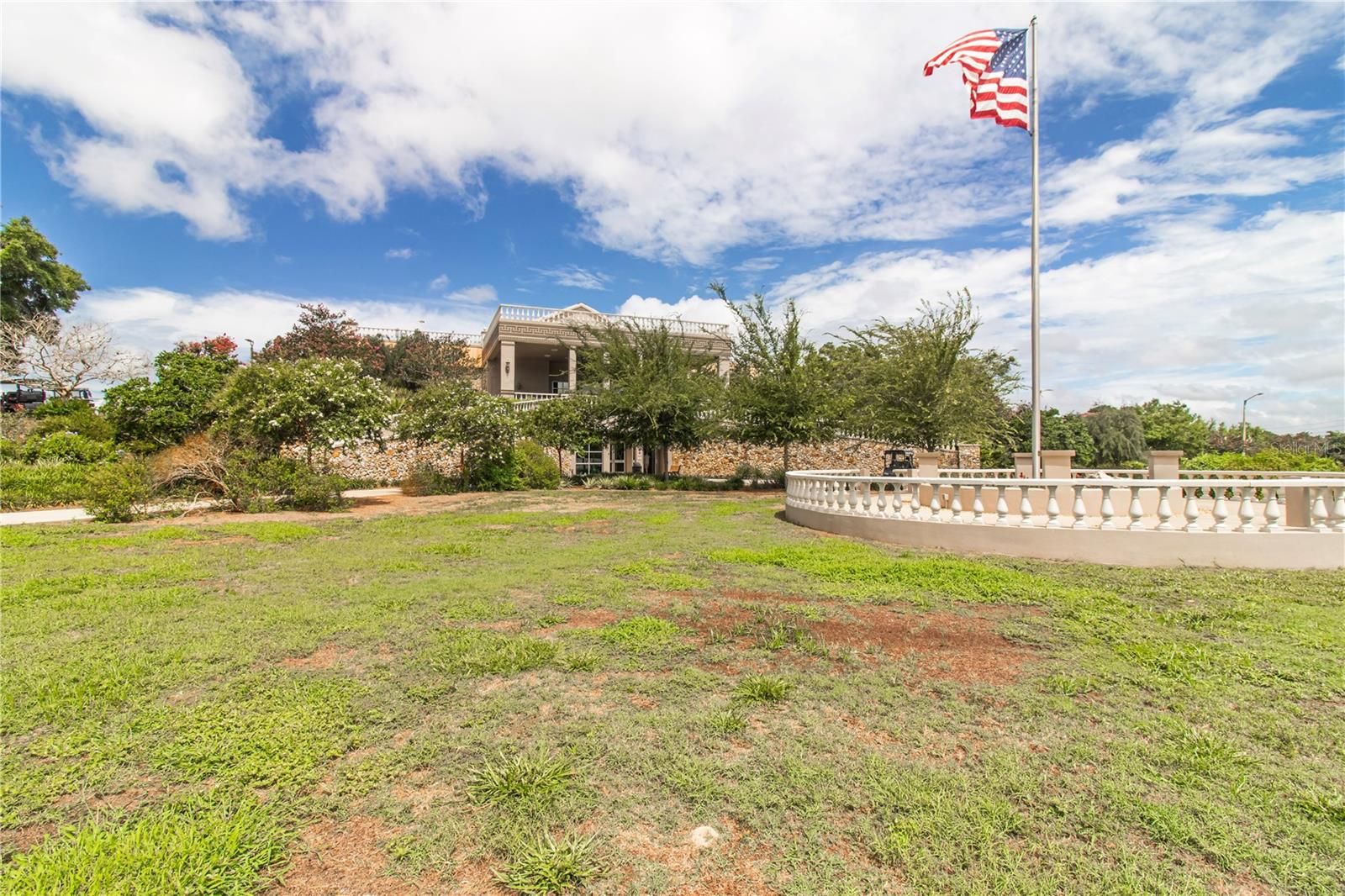 Image 30 of 38 For 8667 97th Street E