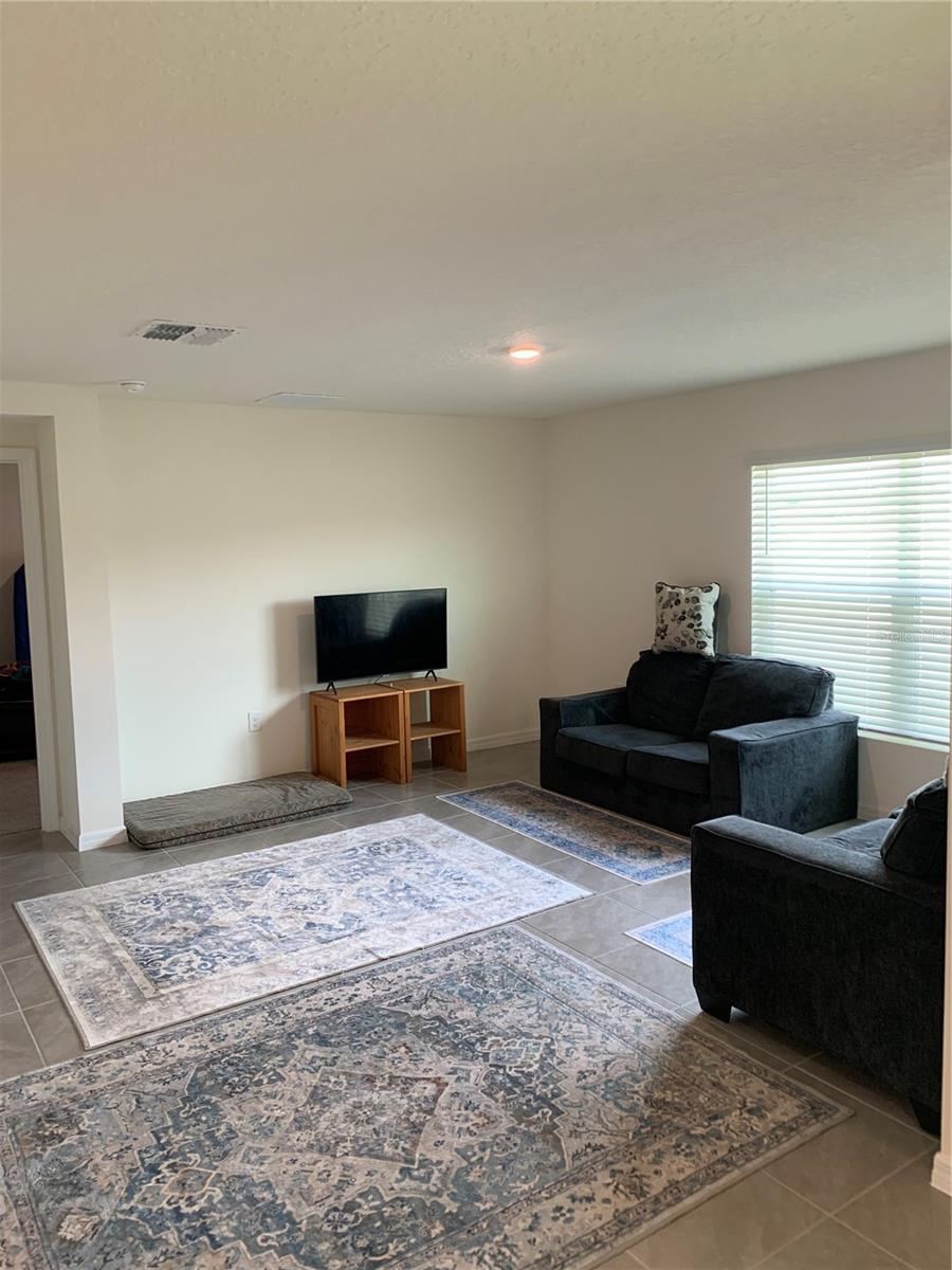 Image 16 of 24 For 10305 161st Street