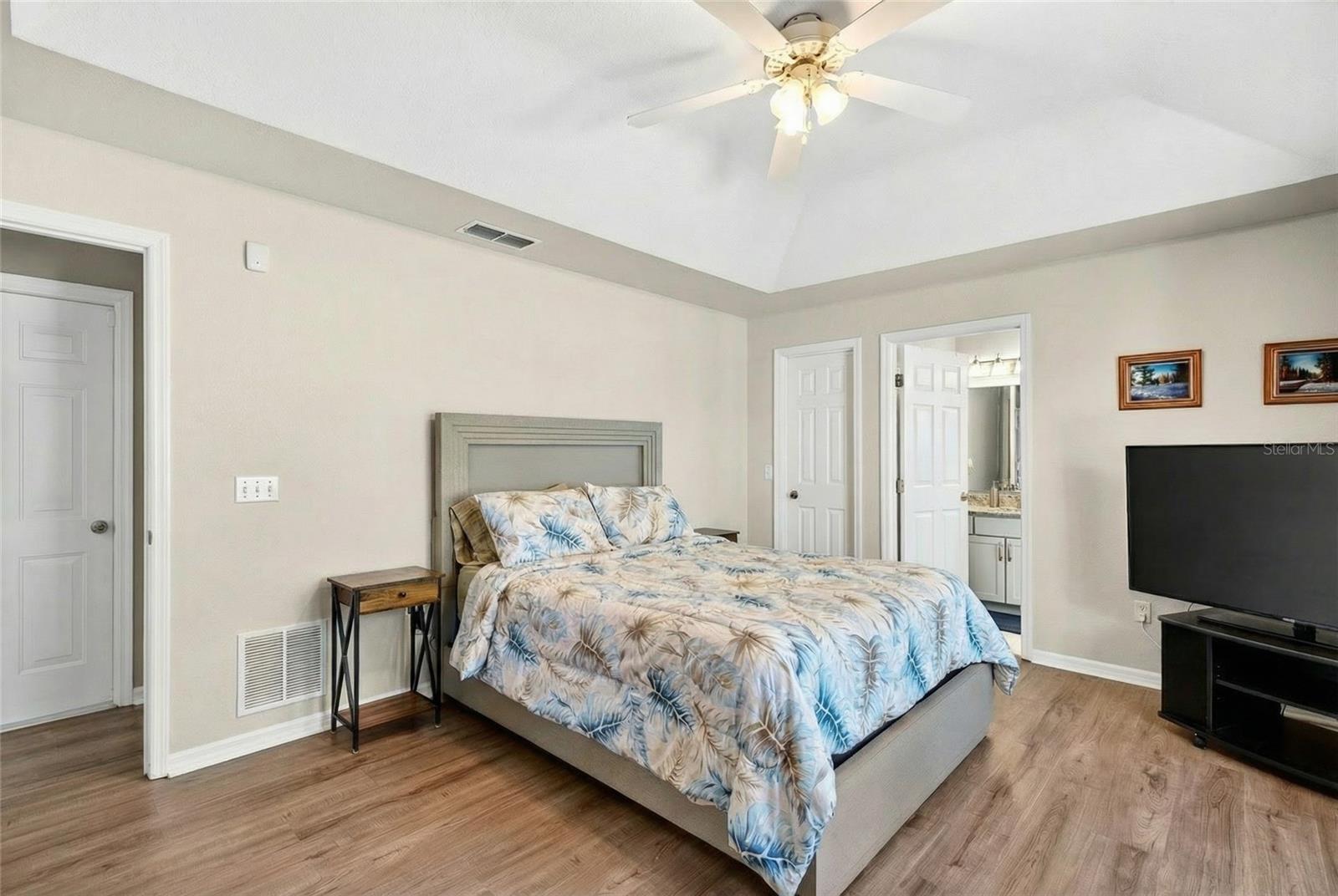 Image 24 of 43 For 902 130th Terrace