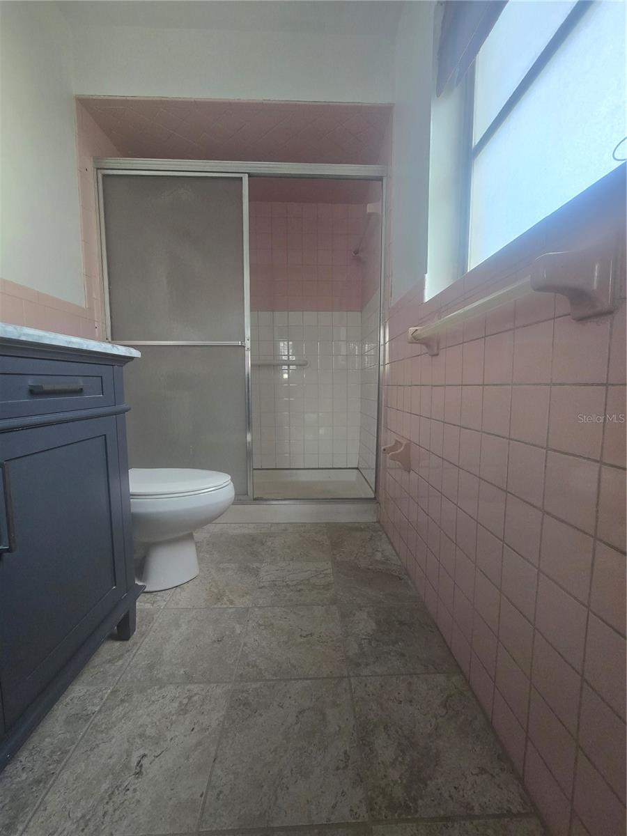 Image 22 of 33 For 75 Osceola Street