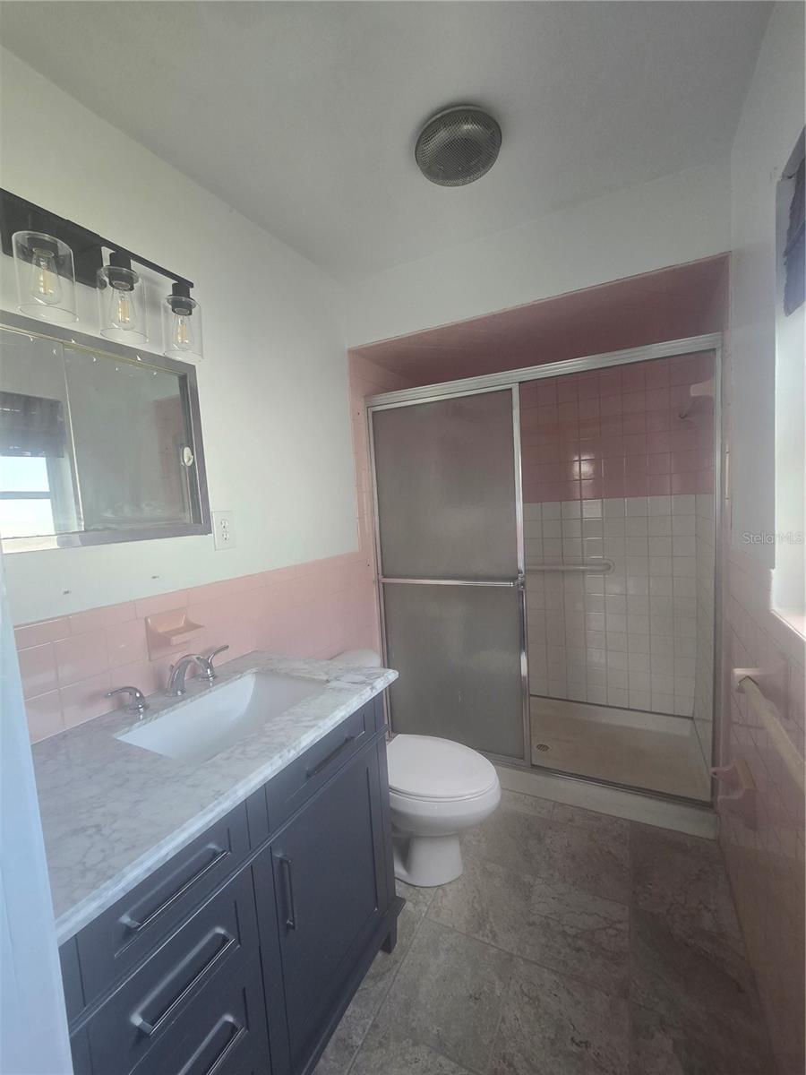 Image 23 of 33 For 75 Osceola Street