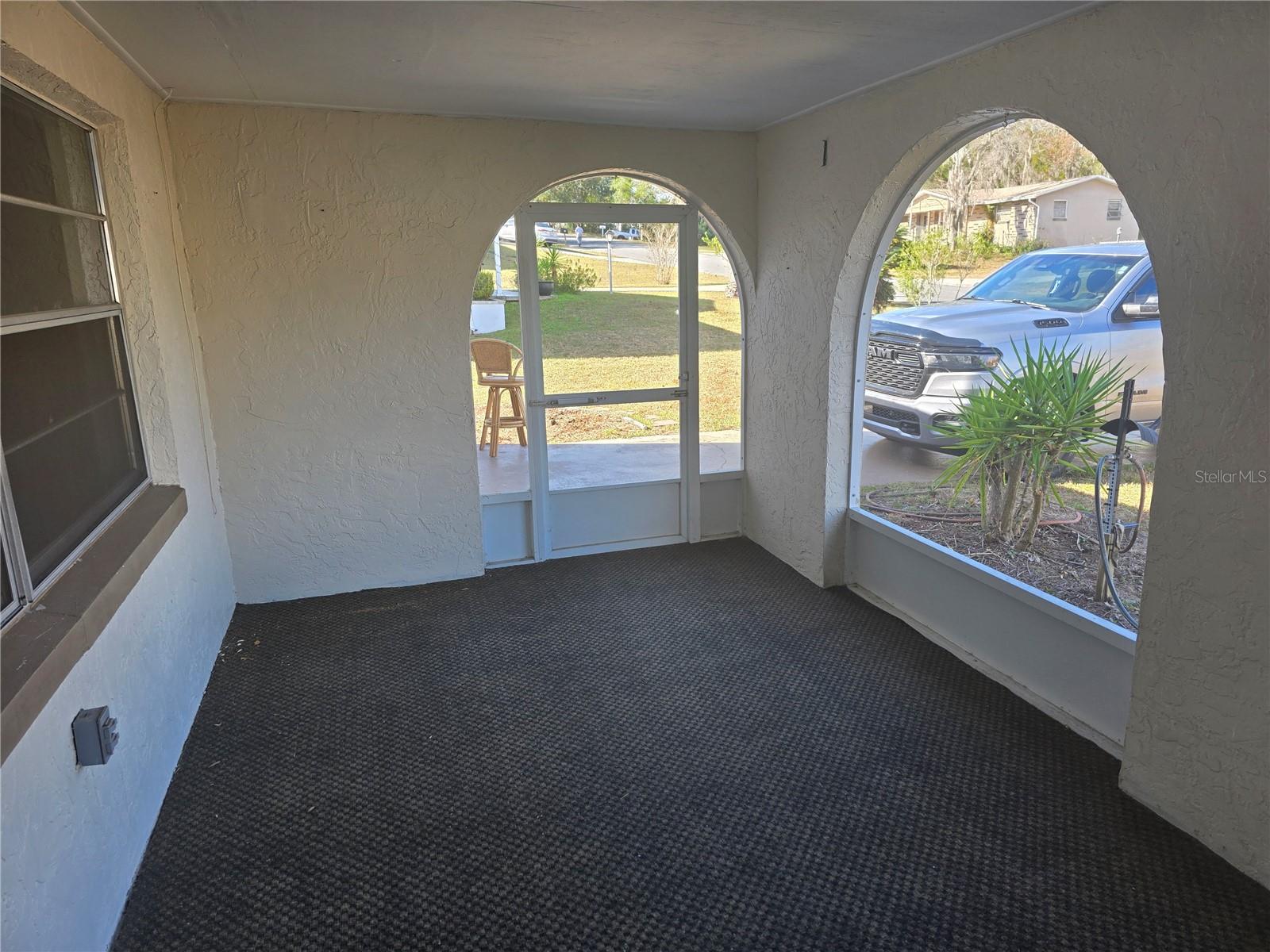 Image 7 of 33 For 75 Osceola Street