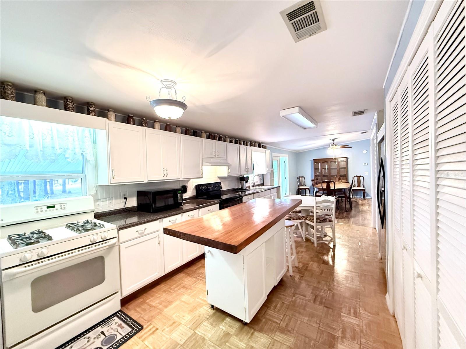 Image 29 of 85 For 10340 25th Avenue