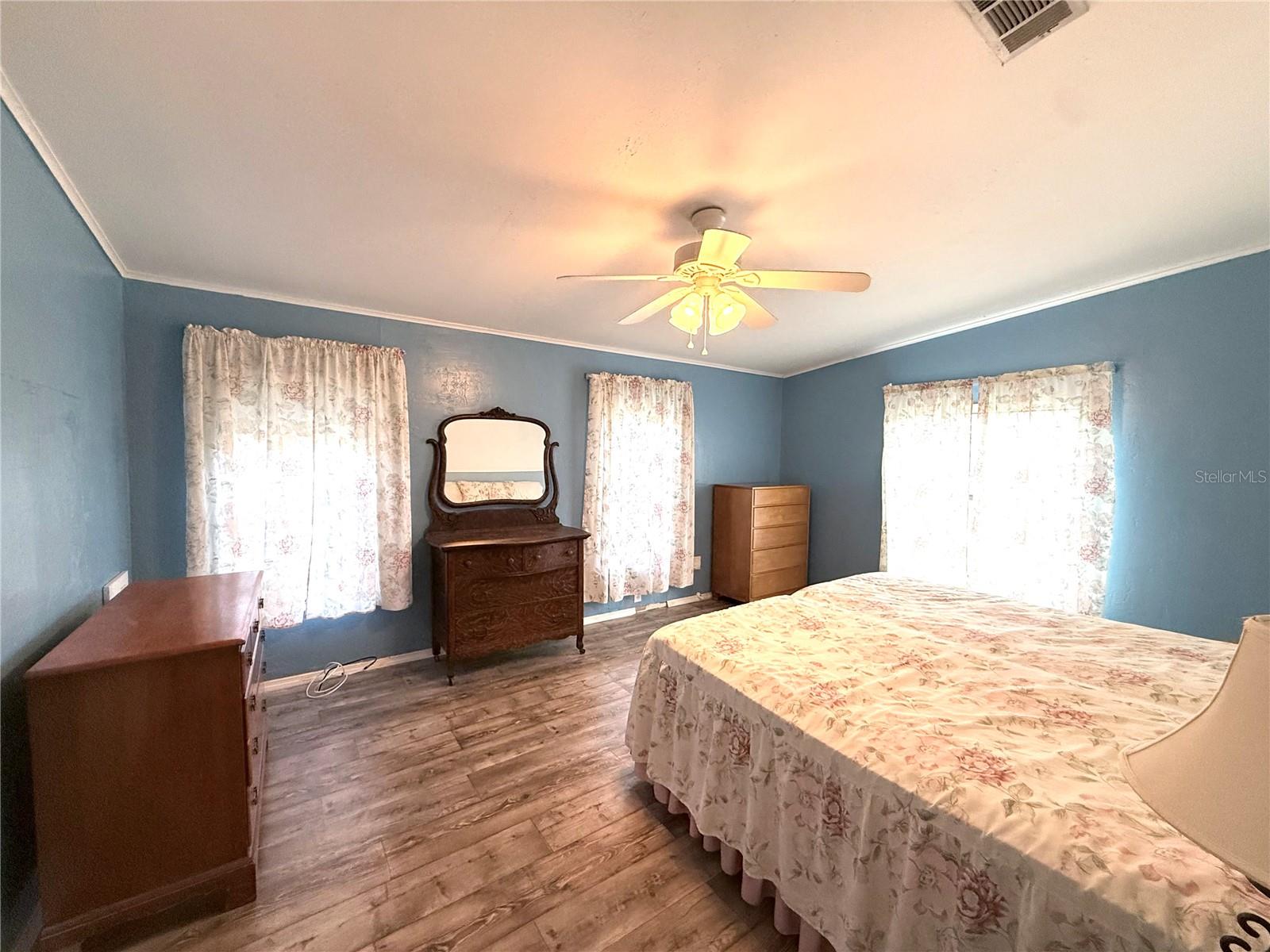 Image 34 of 85 For 10340 25th Avenue