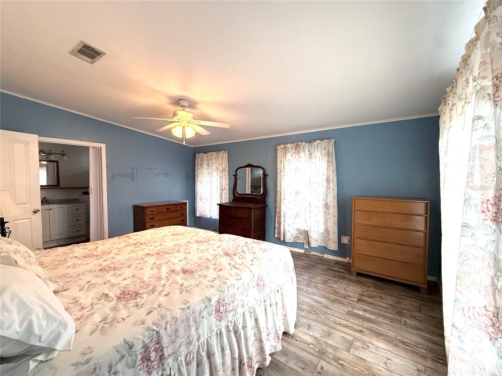 Image 36 of 85 For 10340 25th Avenue