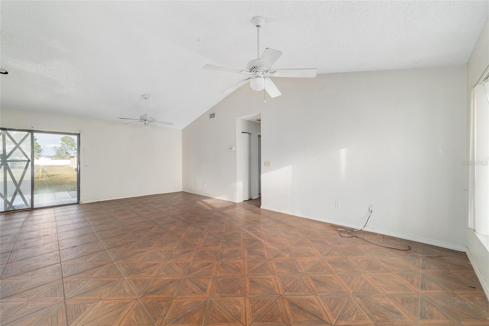 Image 4 of 28 For 12 Cedar Terrace