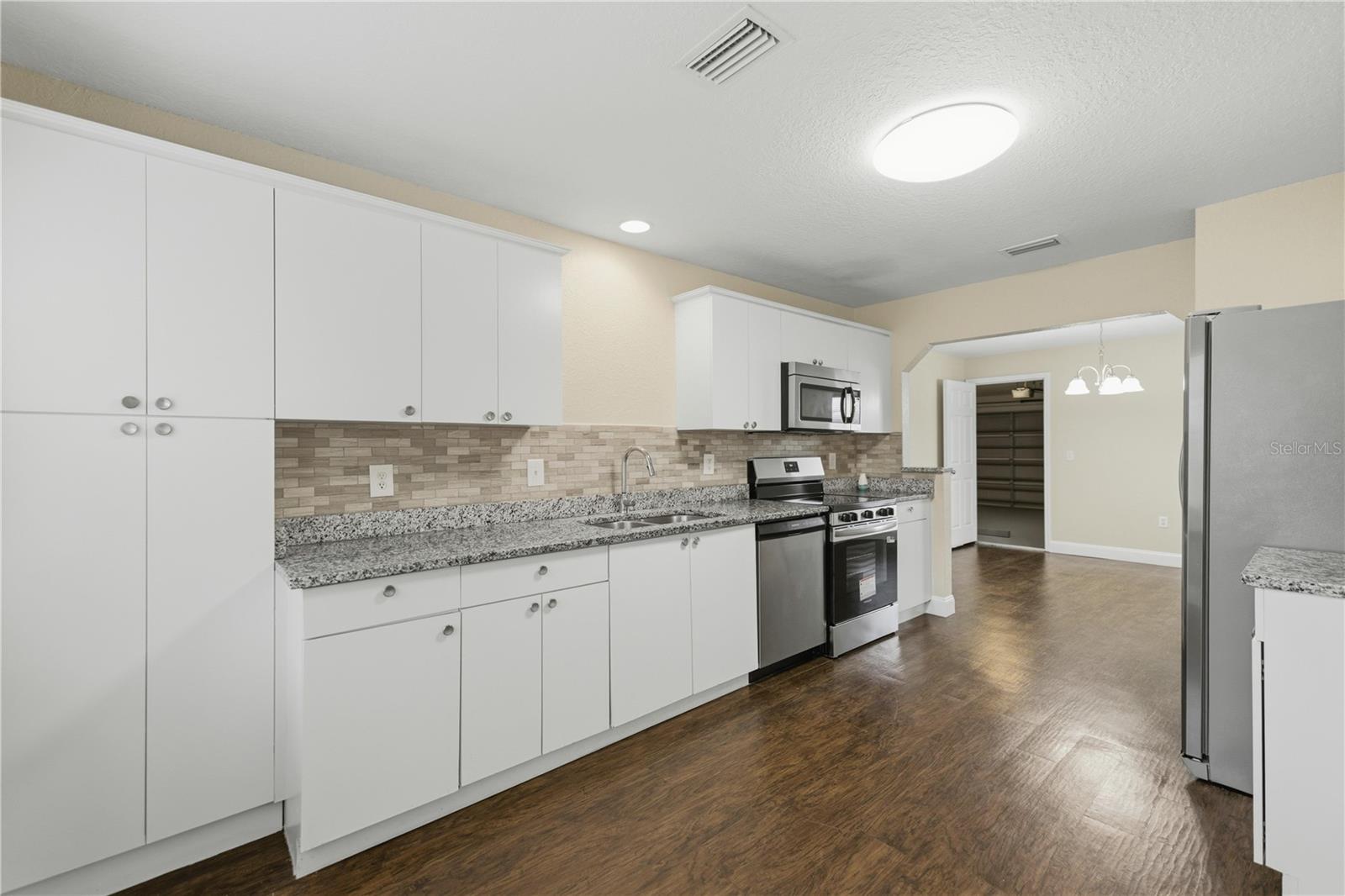 Image 5 of 23 For 648 Marion Oaks Boulevard