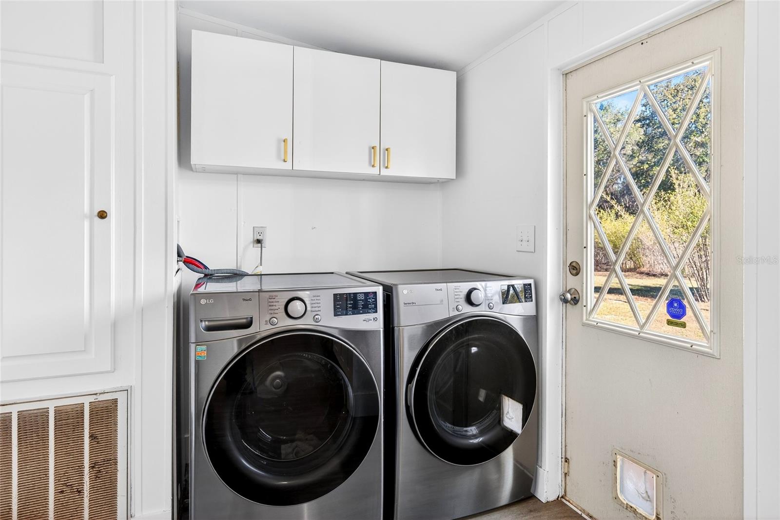 Image 8 of 19 For 14831 135th Street