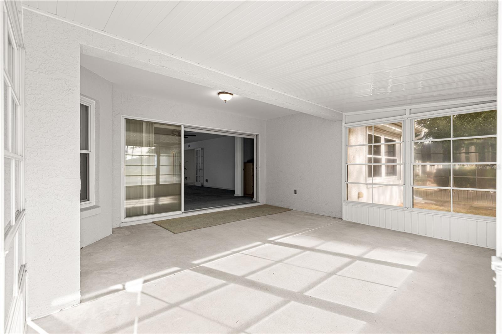 Image 18 of 46 For 9614 93rd Loop