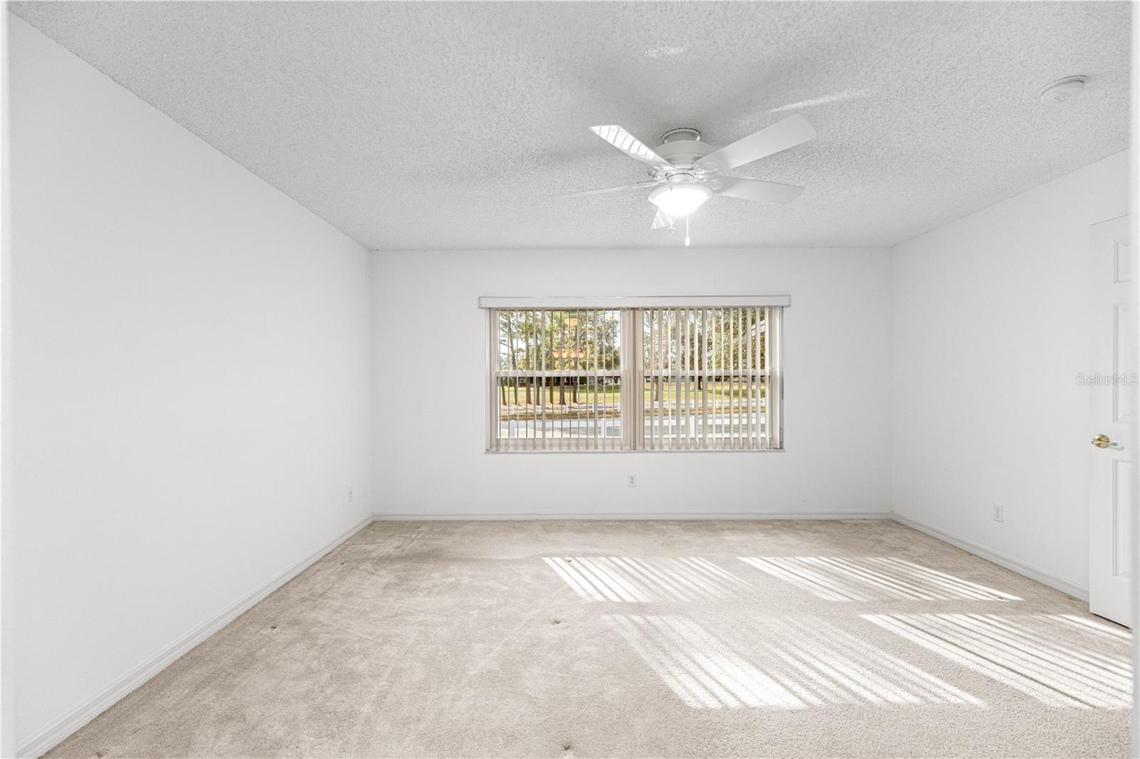 Image 26 of 46 For 9614 93rd Loop