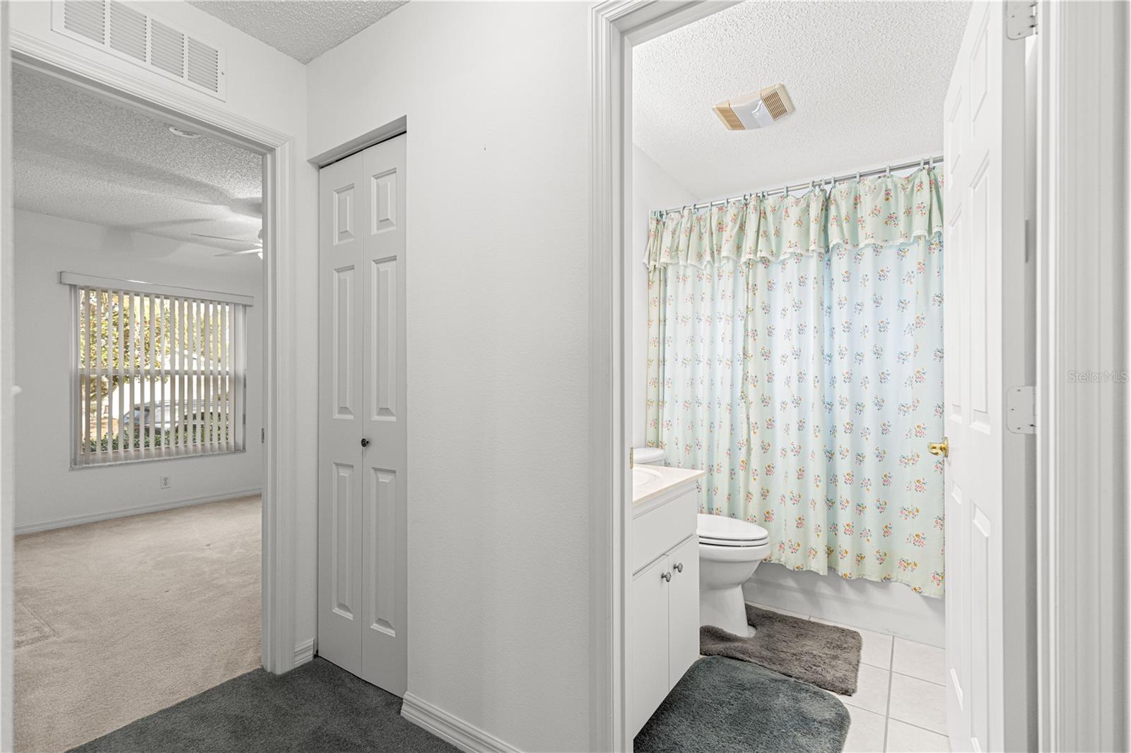 Image 34 of 46 For 9614 93rd Loop