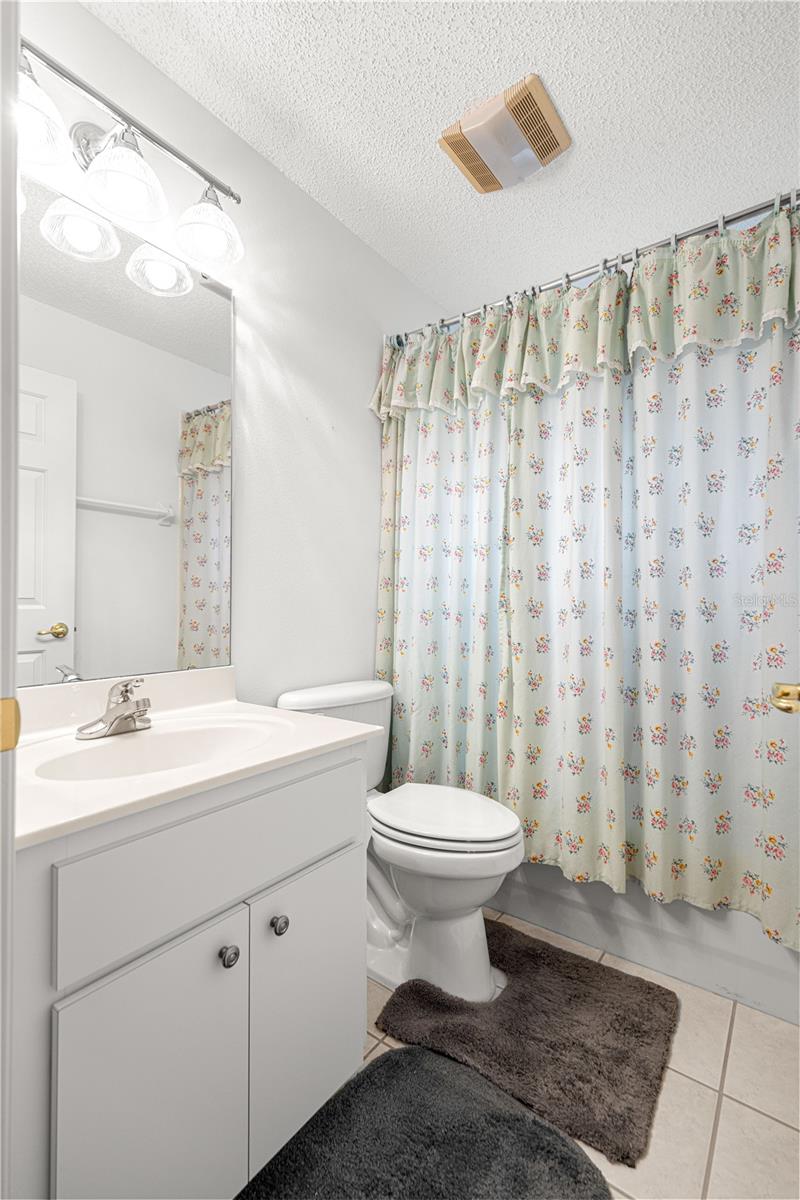 Image 36 of 46 For 9614 93rd Loop