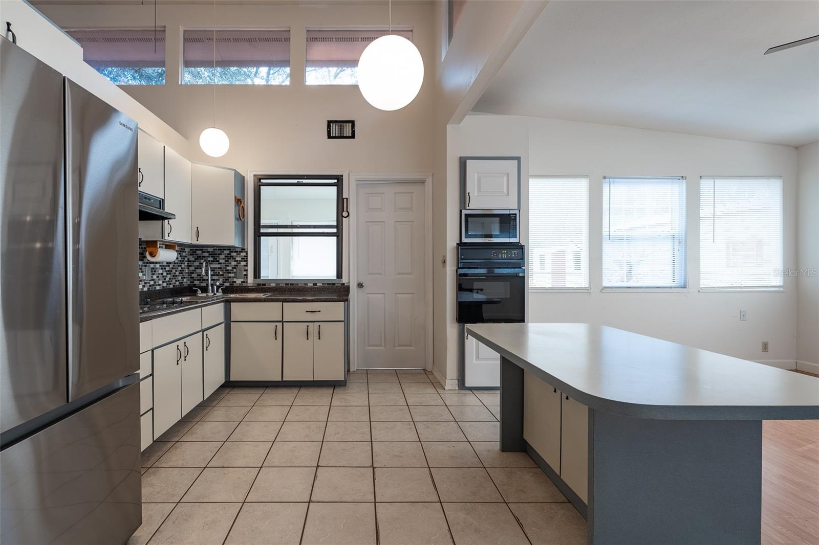 Image 16 of 57 For 621 165th Terrace