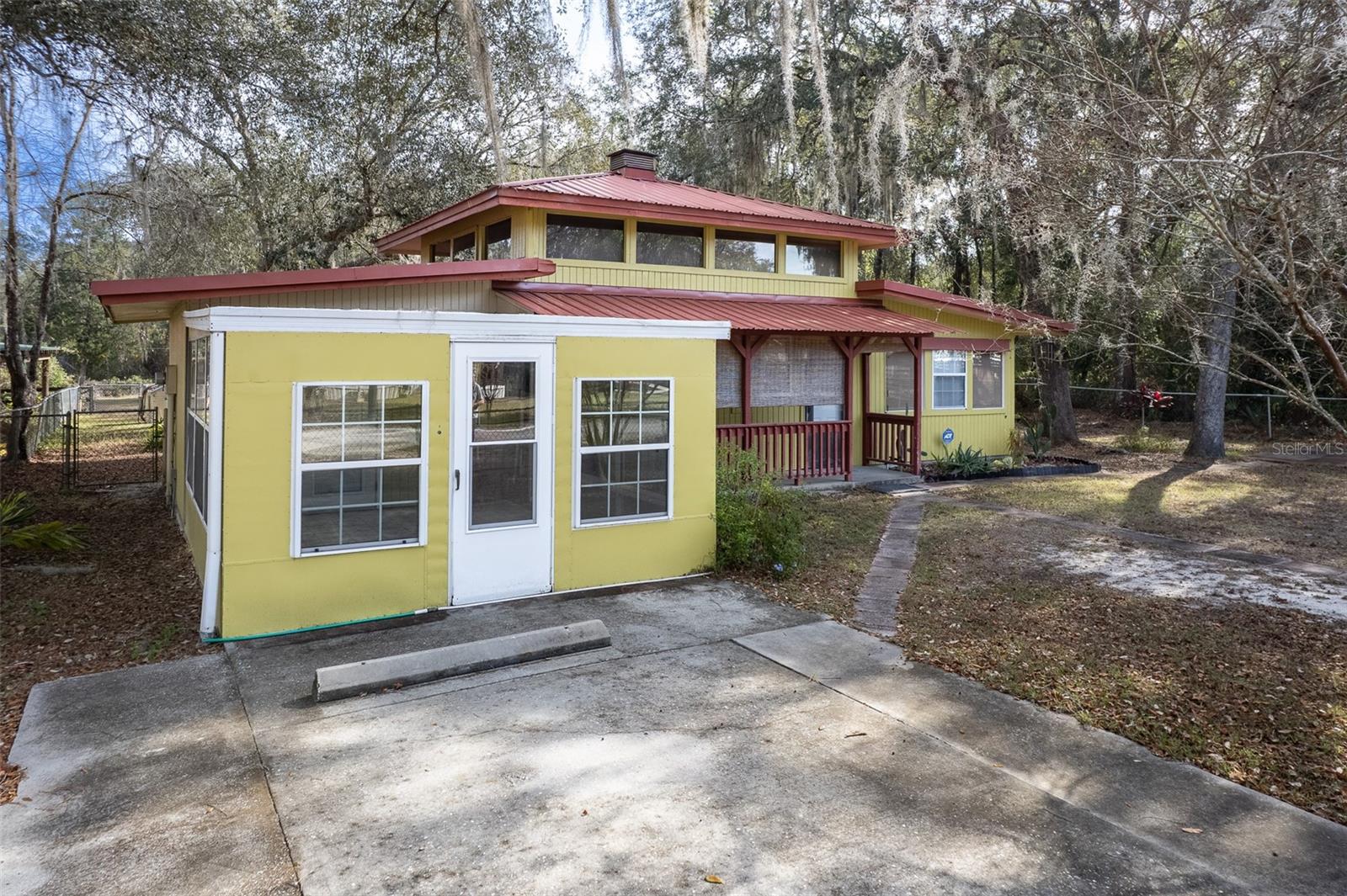 Image 4 of 57 For 621 165th Terrace