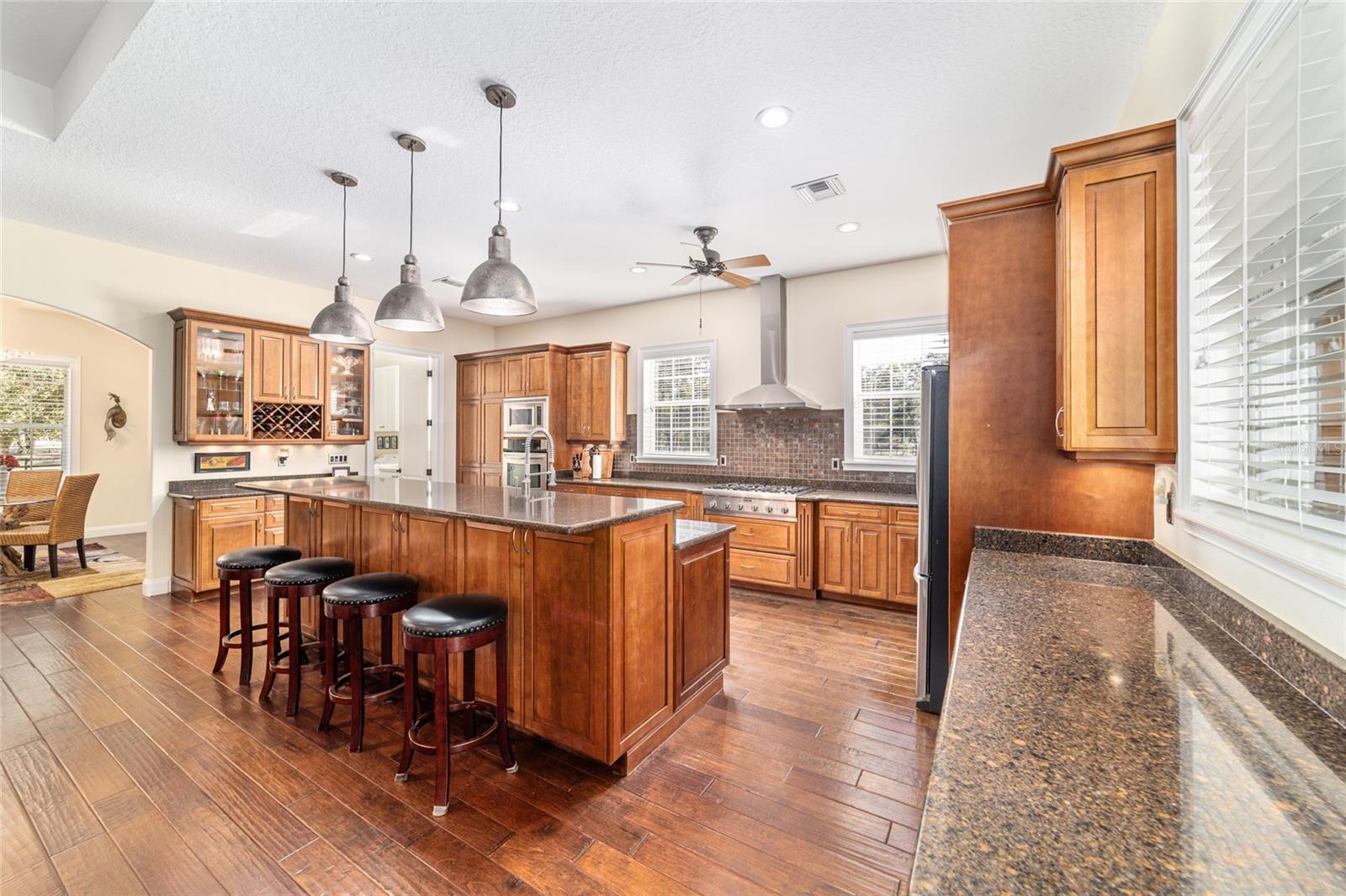 Image 23 of 72 For 7500 & 7520 162nd Court