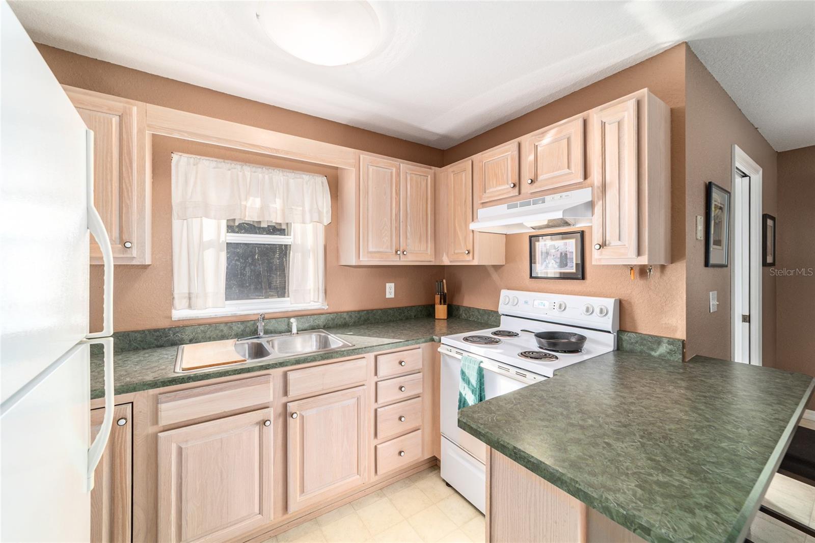 Image 55 of 72 For 7500 & 7520 162nd Court