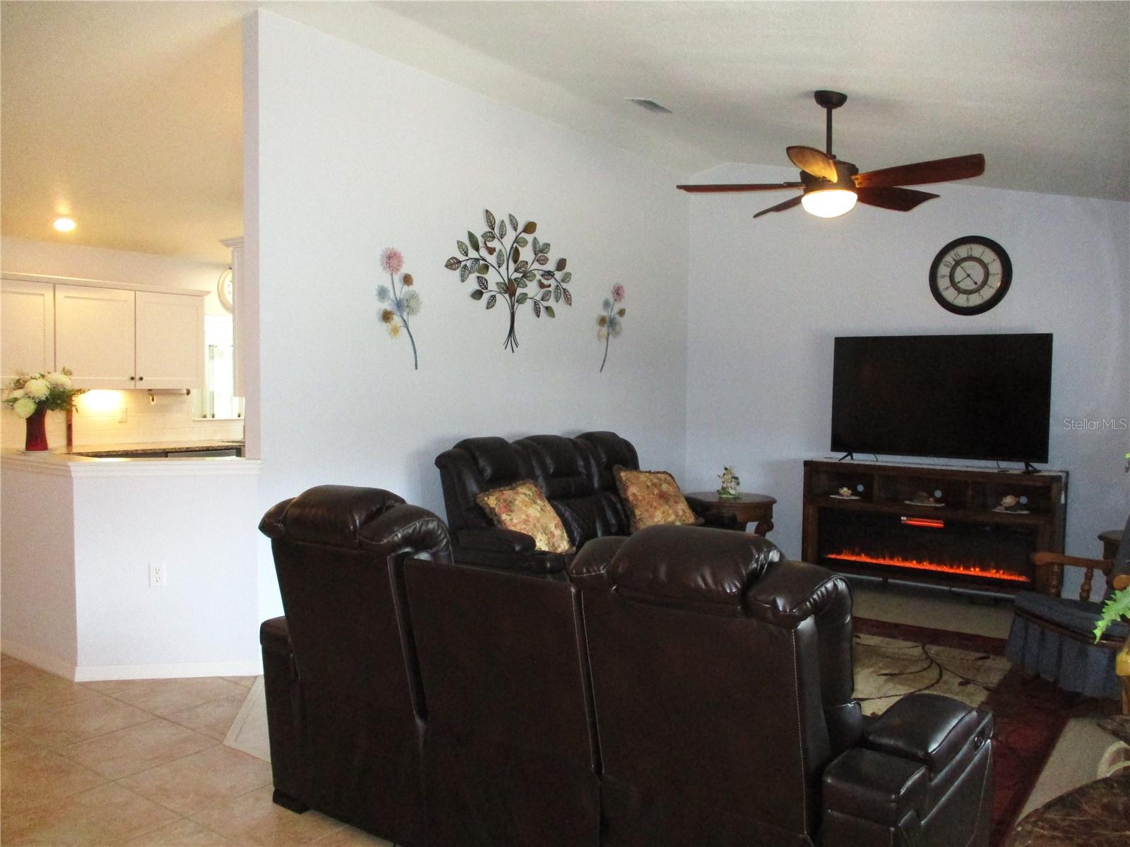 Image 15 of 86 For 14422 115th Circle