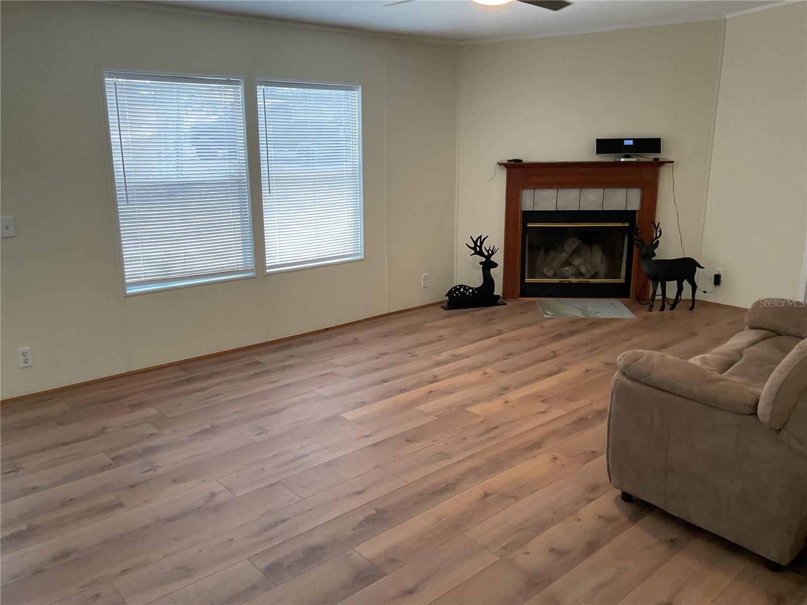 Image 16 of 43 For 90 132nd Terrace