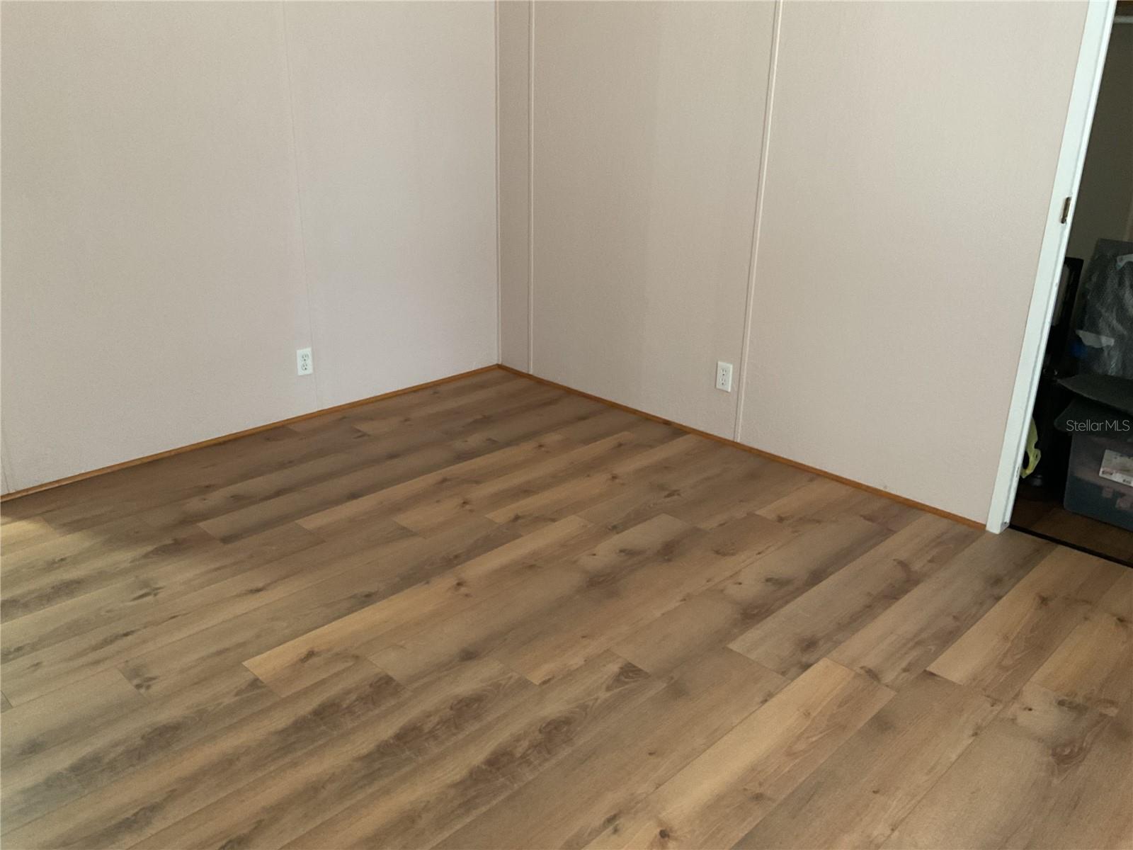 Image 25 of 43 For 90 132nd Terrace