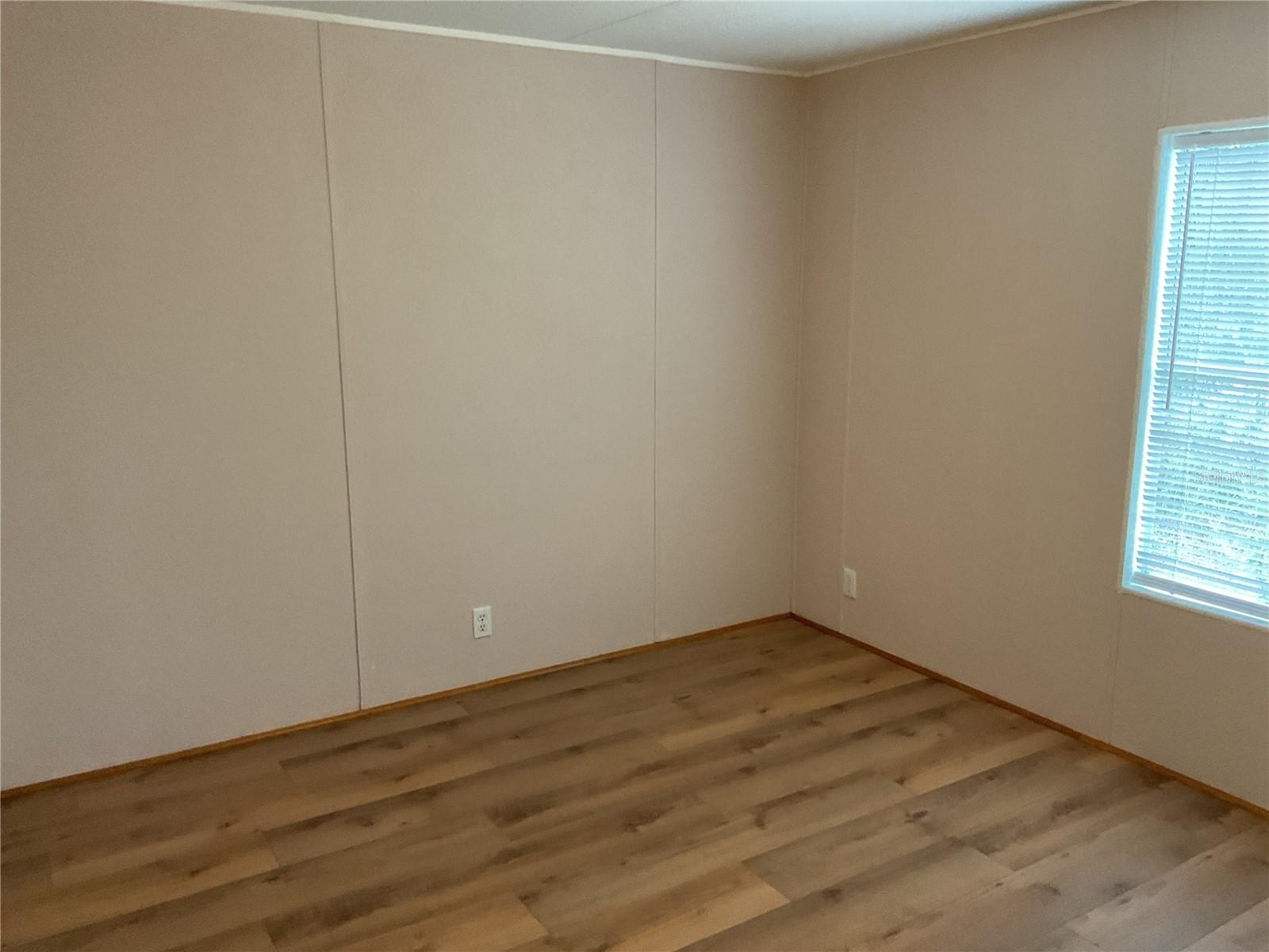 Image 26 of 43 For 90 132nd Terrace