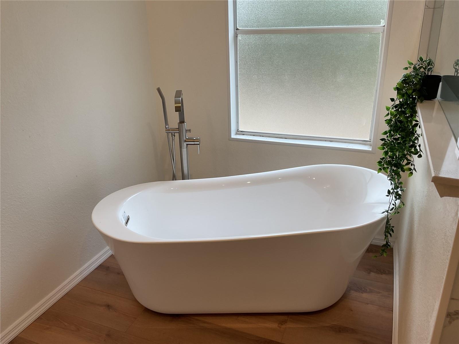 Image 36 of 43 For 90 132nd Terrace