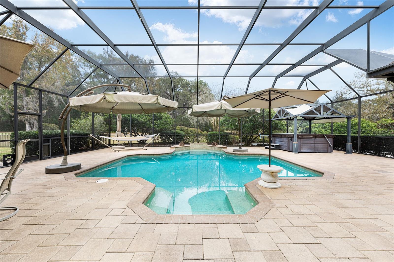 Image 7 of 66 For 2150 73rd Loop