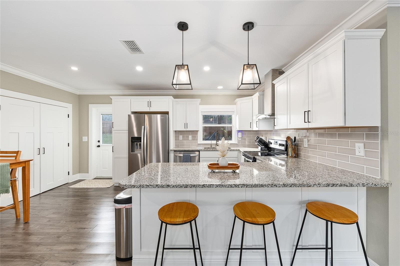 Image 10 of 37 For 524 31st Avenue