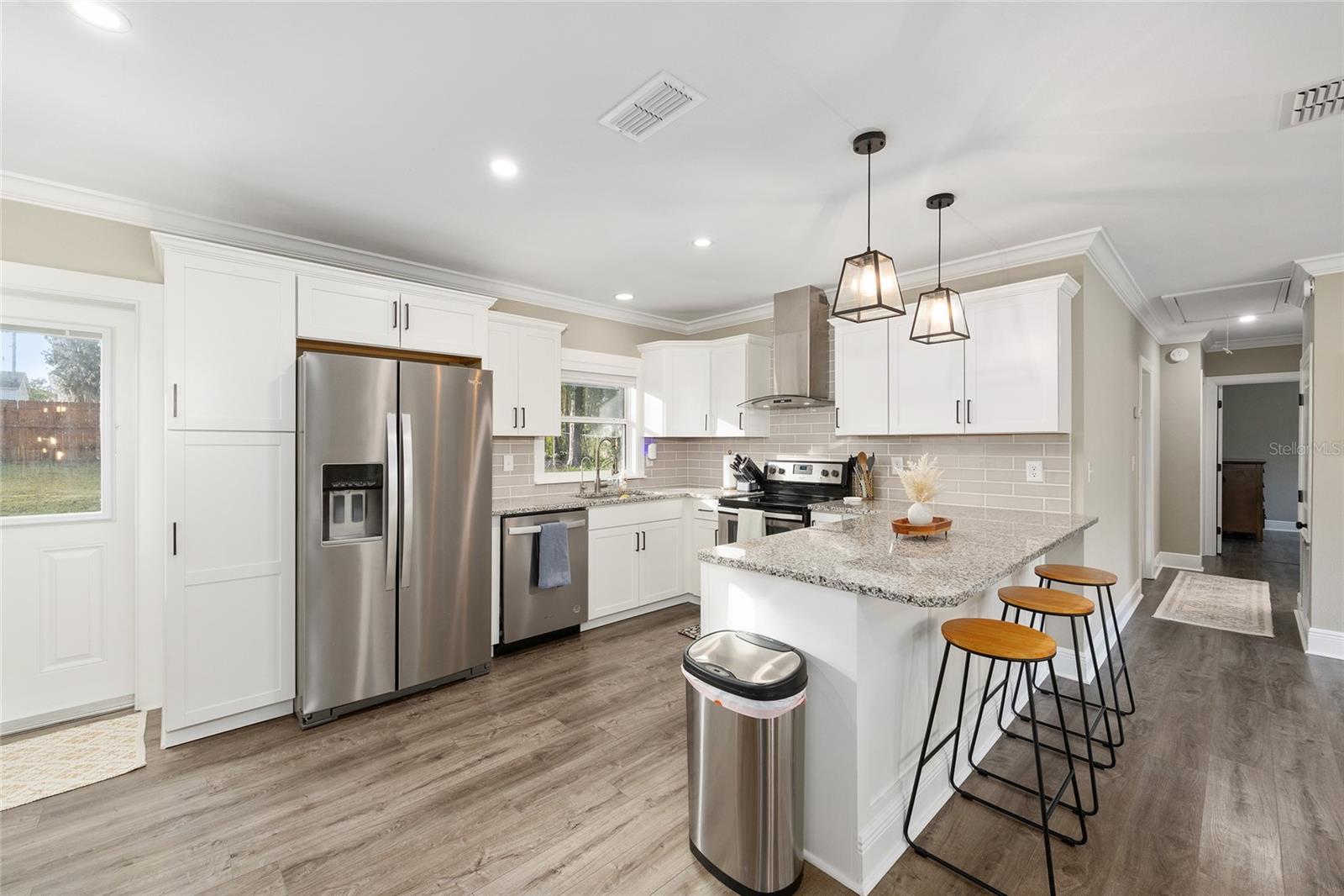 Image 11 of 37 For 524 31st Avenue