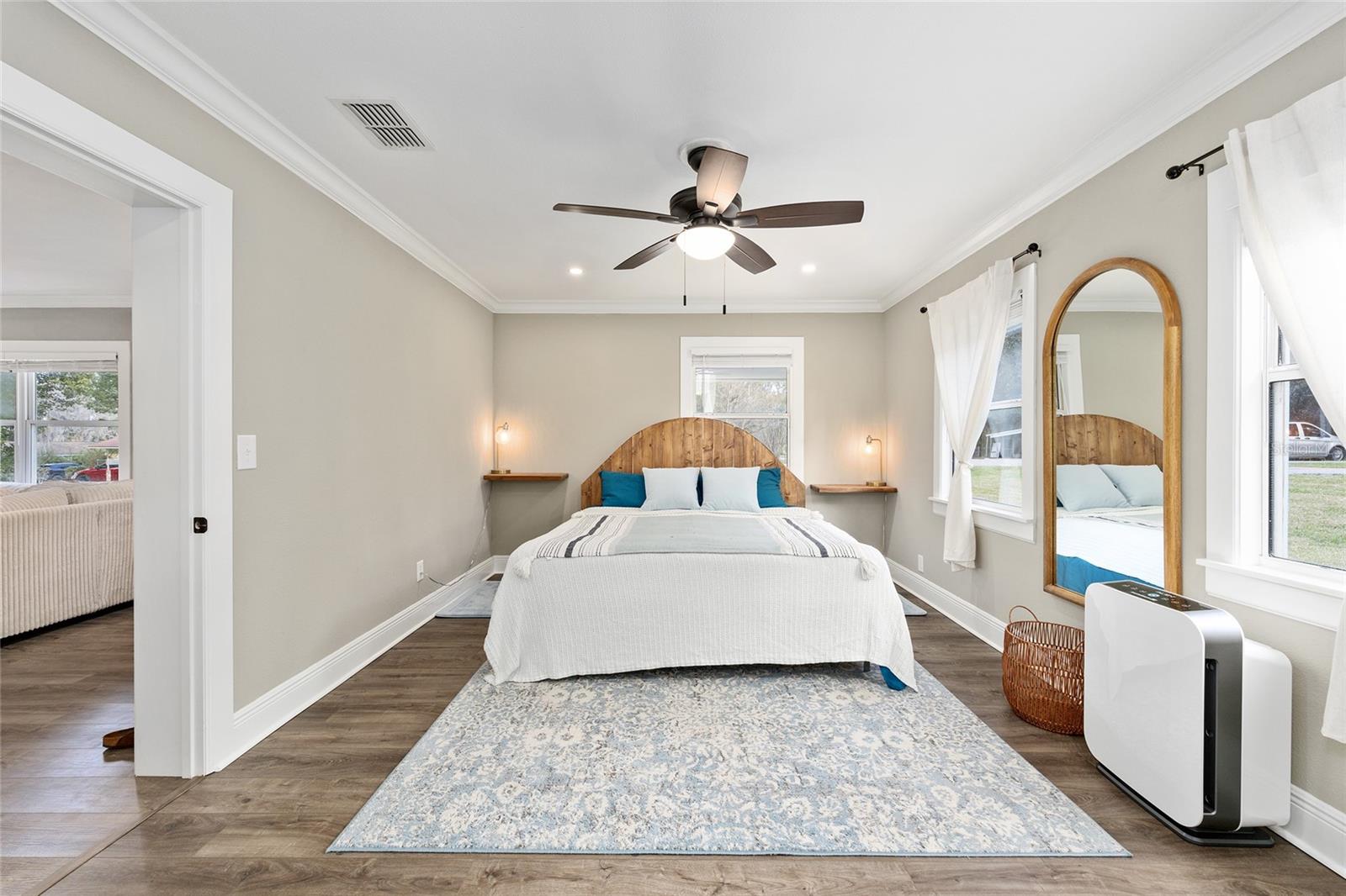 Image 19 of 37 For 524 31st Avenue