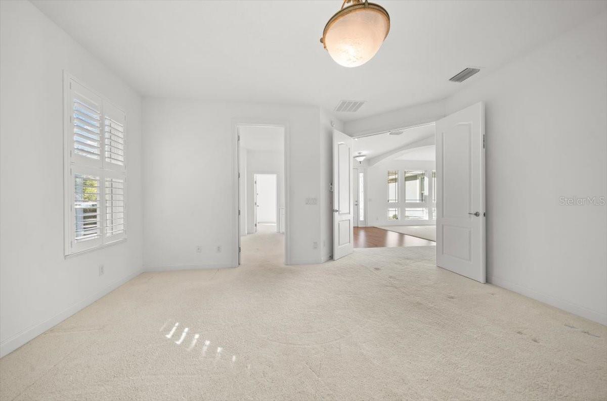 Image 11 of 60 For 4929 2nd Court