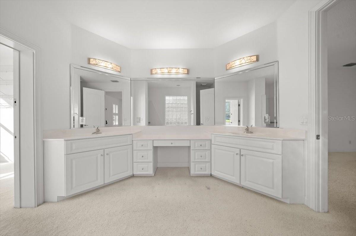 Image 16 of 60 For 4929 2nd Court