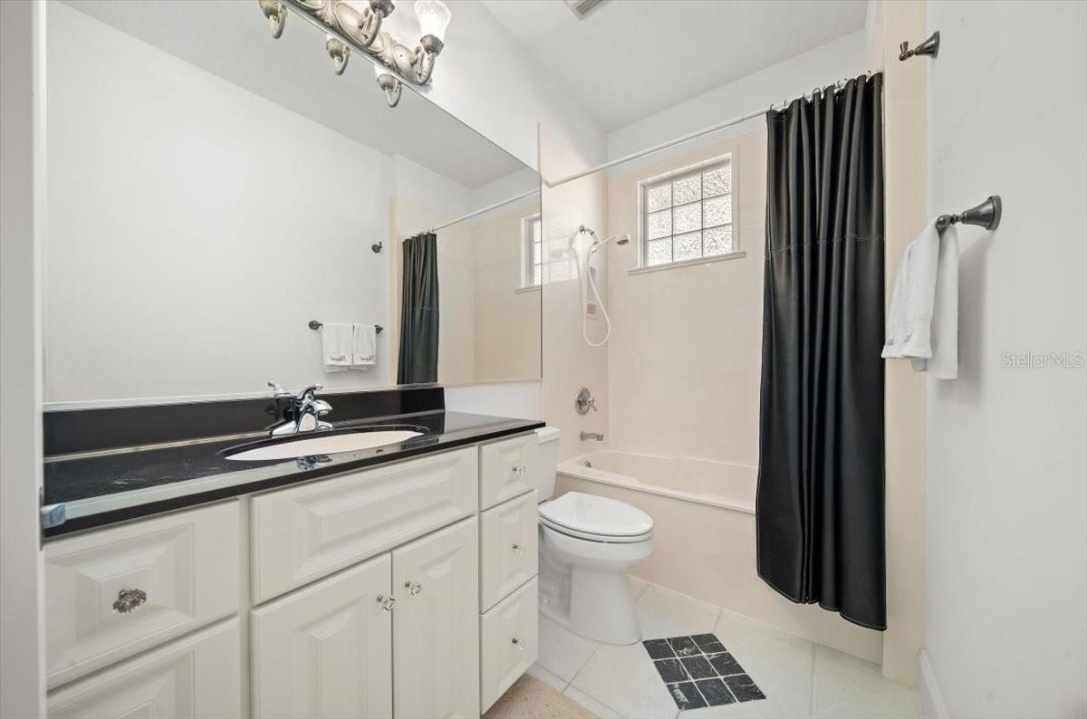 Image 27 of 60 For 4929 2nd Court