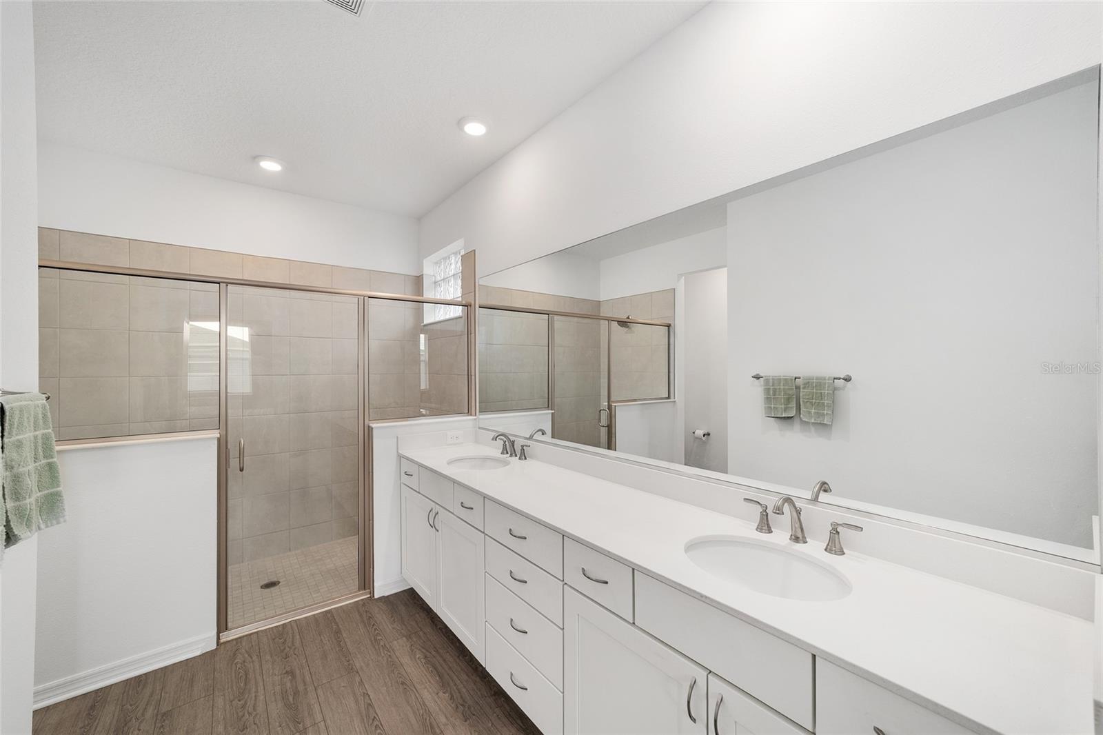 Image 23 of 45 For 7196 61st Place