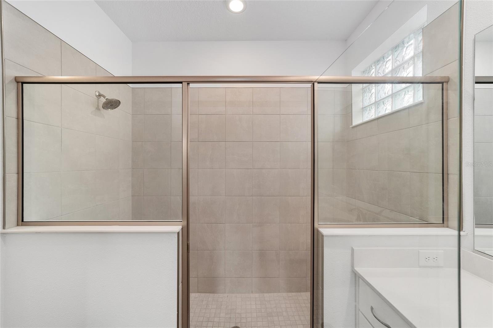 Image 24 of 45 For 7196 61st Place