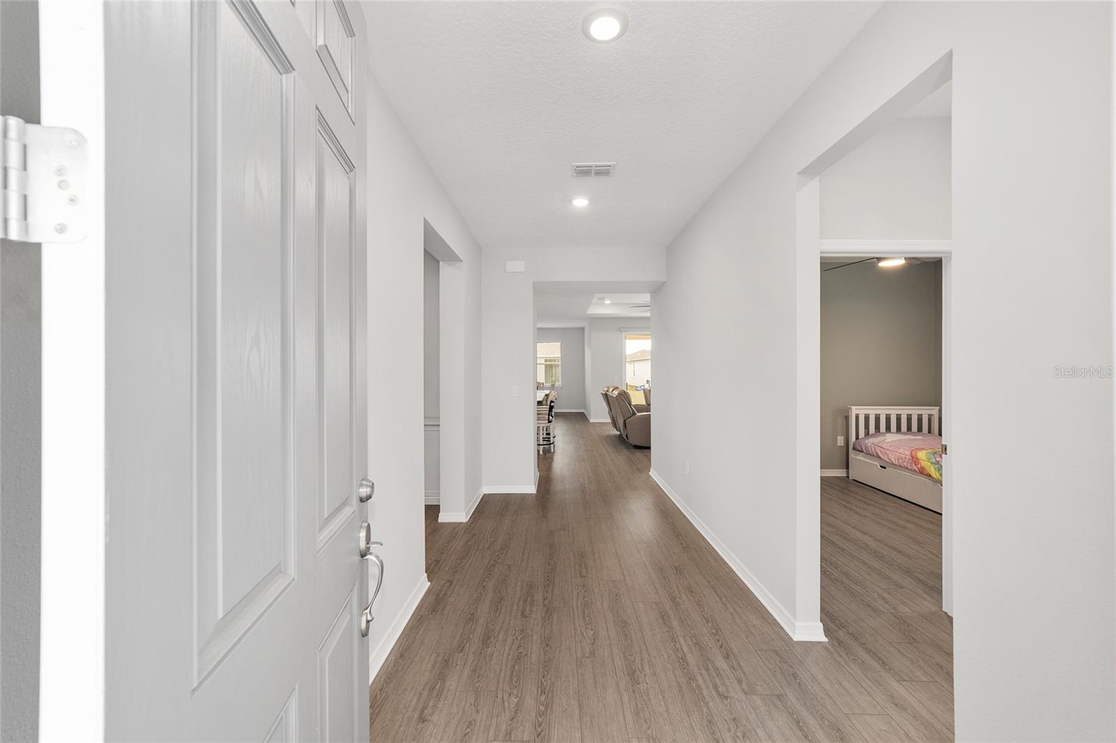 Image 6 of 45 For 7196 61st Place