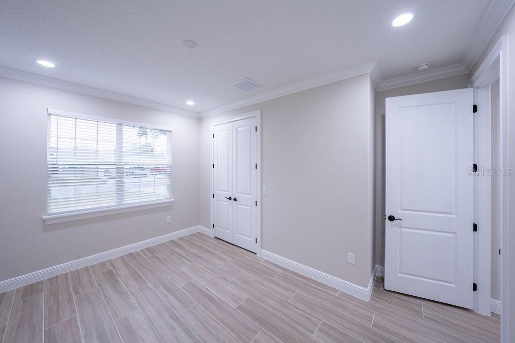 Image 10 of 42 For 15070 94th Terrace