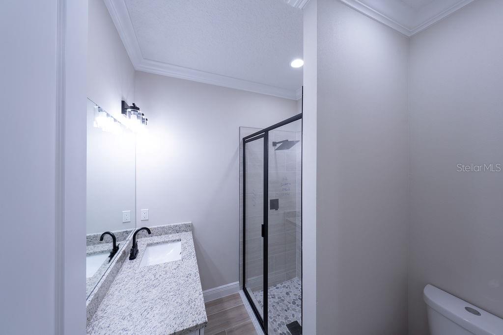 Image 18 of 42 For 15070 94th Terrace