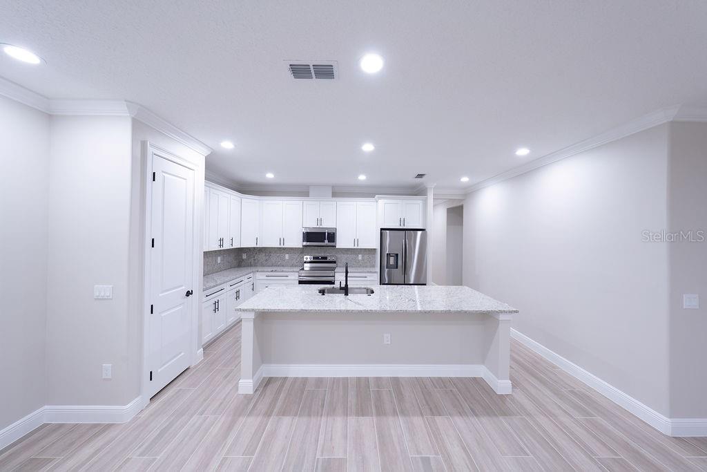 Image 20 of 42 For 15070 94th Terrace